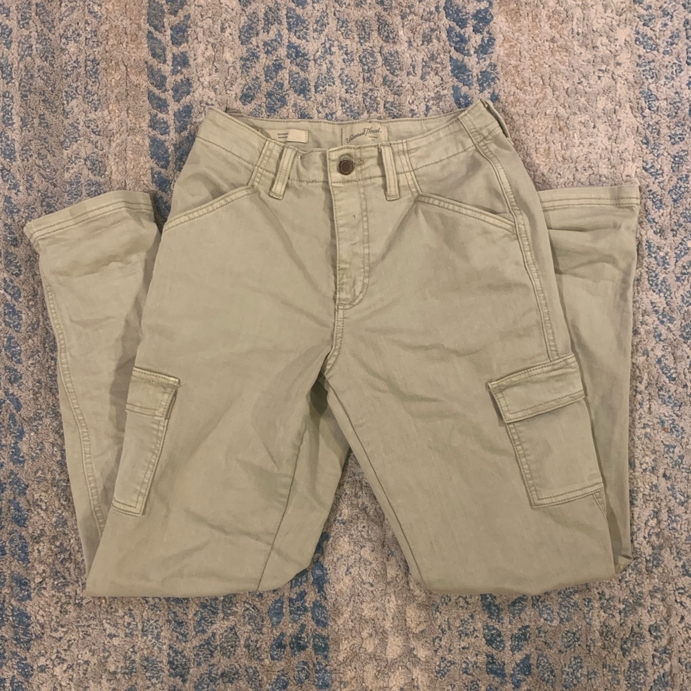 Universal Thread Jeans